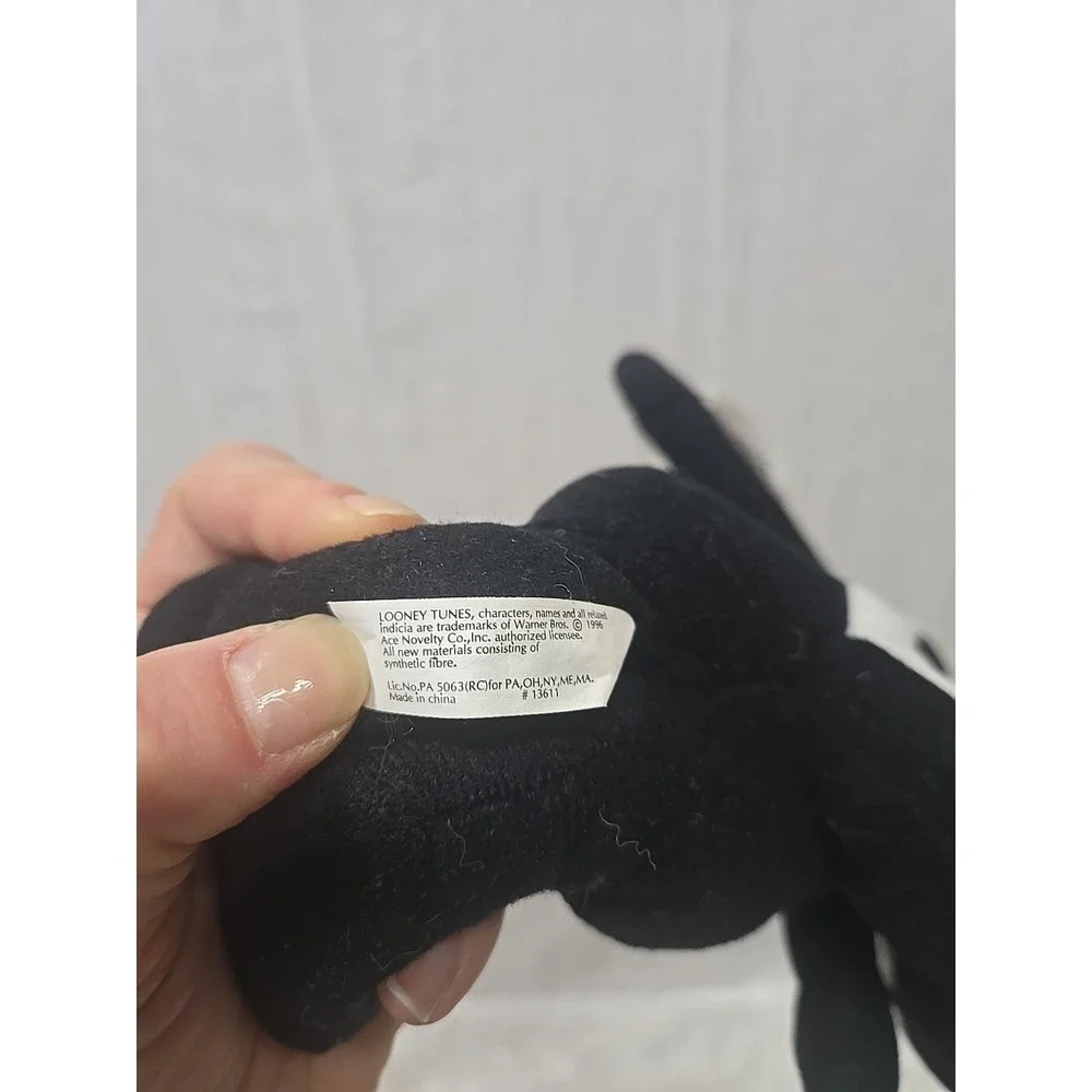 Warner Bros Looney Tunes‎ Pepe Le Pew Plush Doll Vintage 1996 Tag Stuffed Skunk